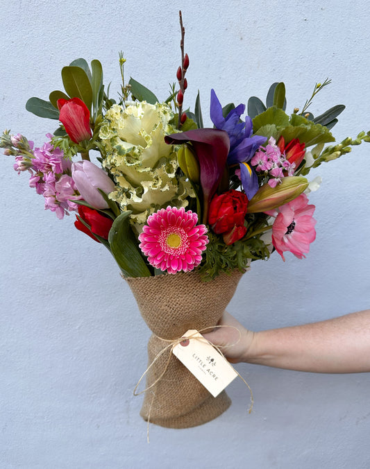 Valentine's Day - Medium Hand-Tied Bouquet